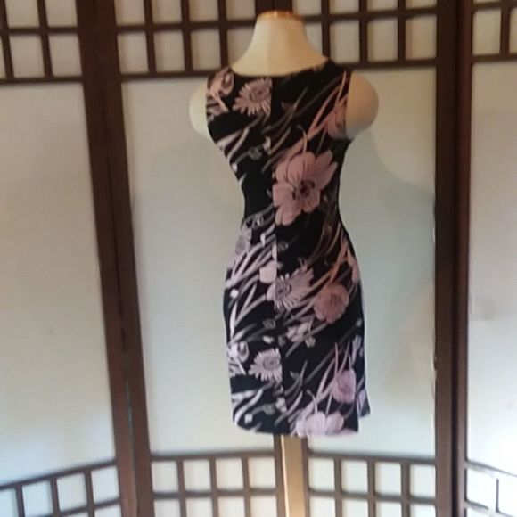Taboo dress sz small pink and black floral print - Picture 3 of 8